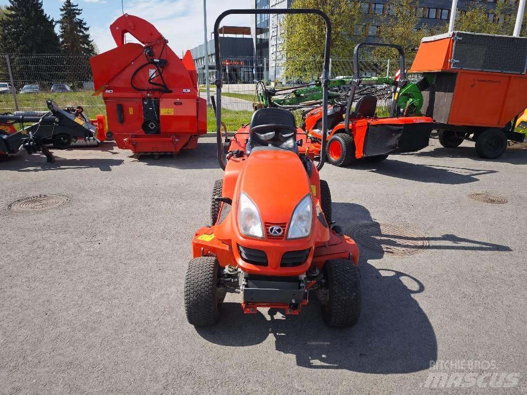 Kubota GR 2120 乗用・自走モア/芝刈り機