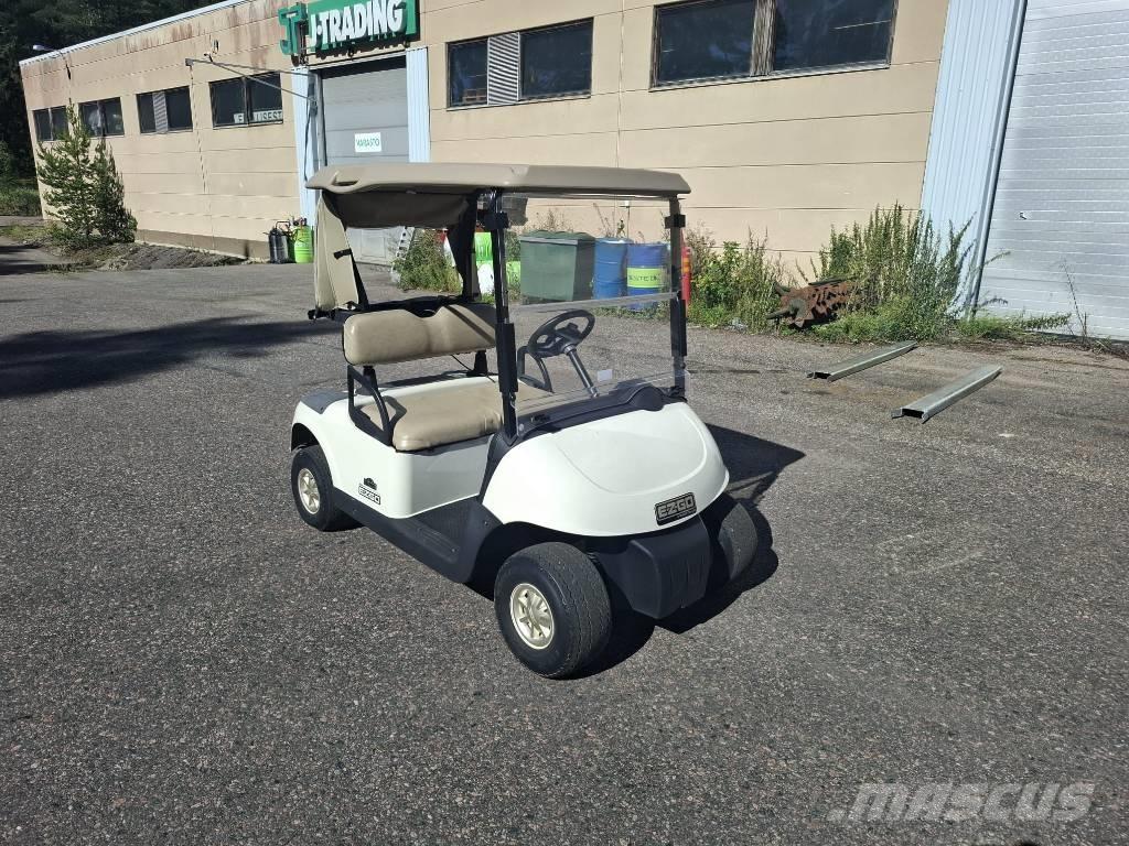 Ezgo RXV ゴルフカート