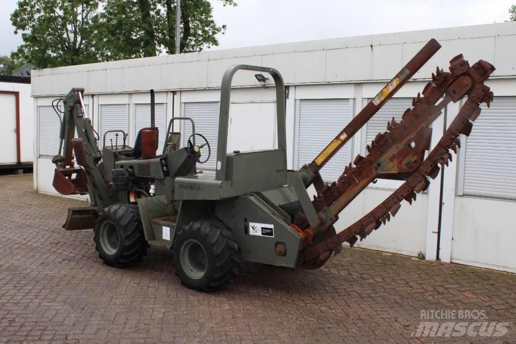 Ditch Witch 3210 トレンチャー
