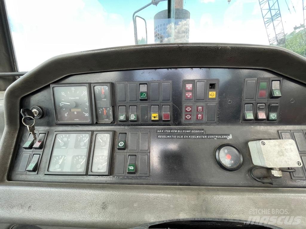 Kalmar 182 A L2 C!8 ターミナルトラクター