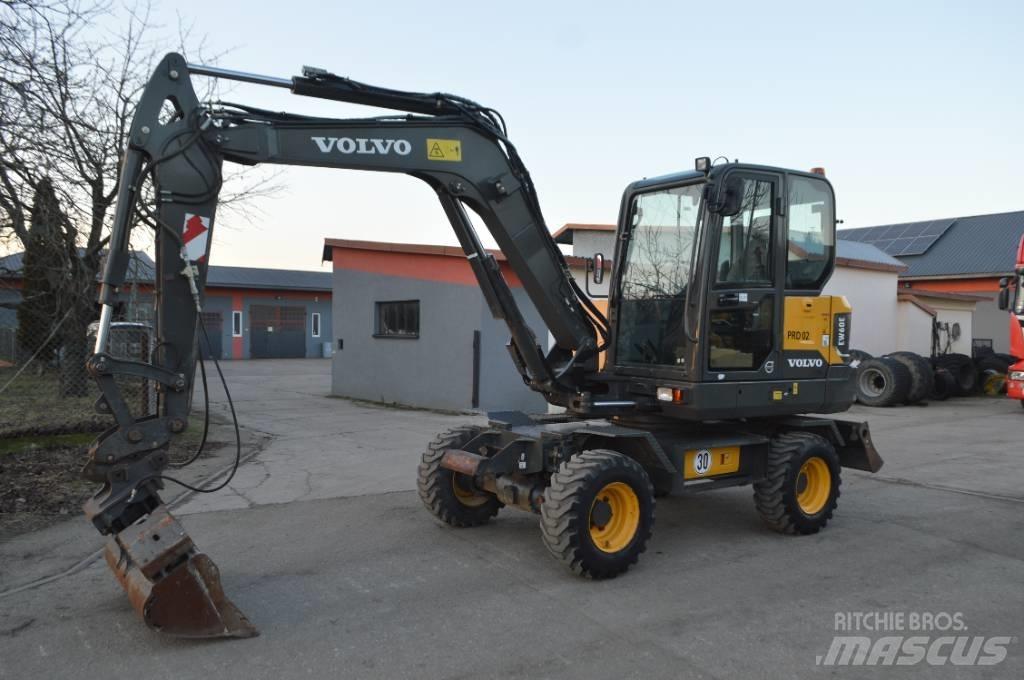 Volvo EW 60 E ホイール式油圧ショベル（パワーショベル・ユンボ・バックホー）