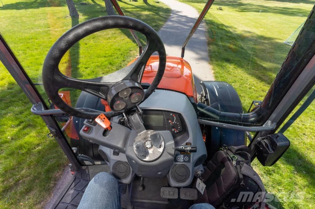Kubota M5-112 トラクター