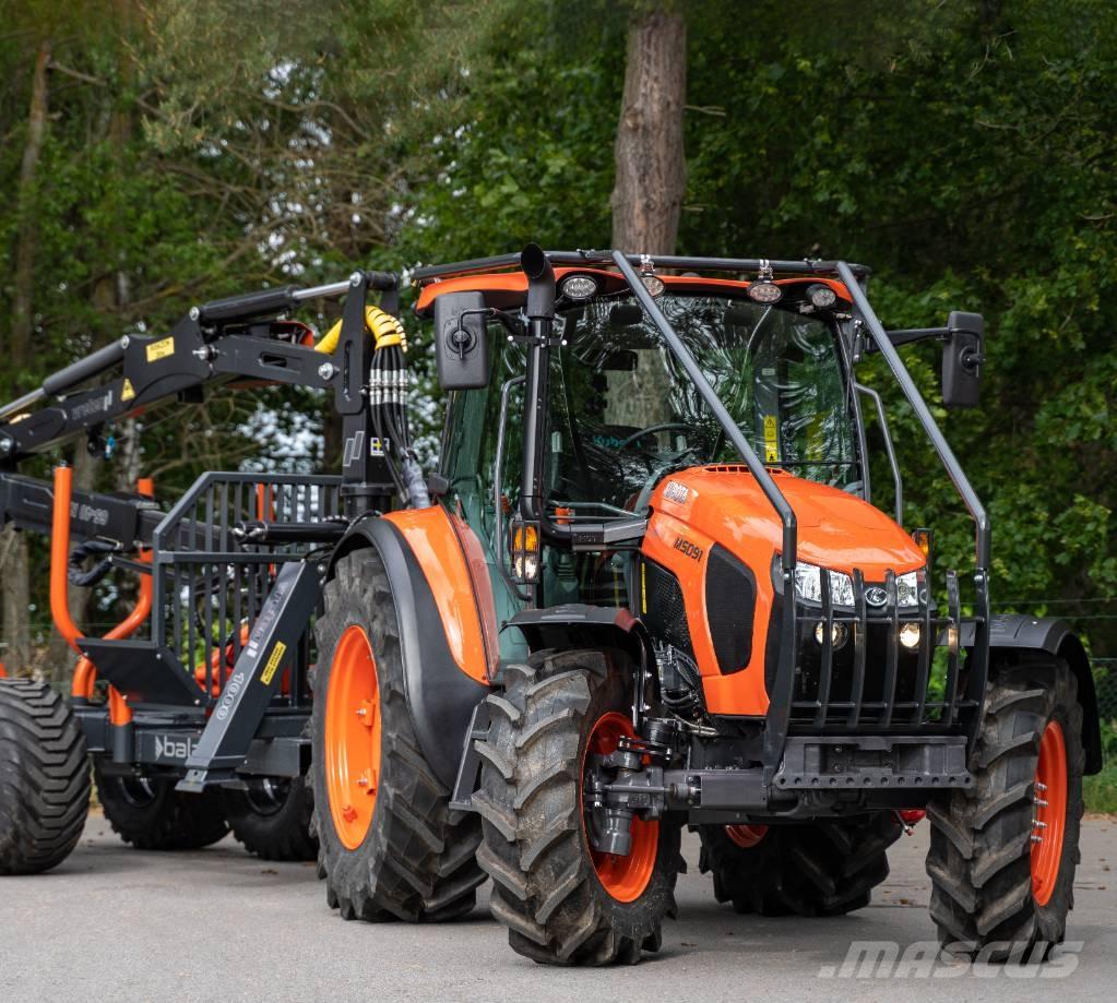 Kubota M5-112 トラクター