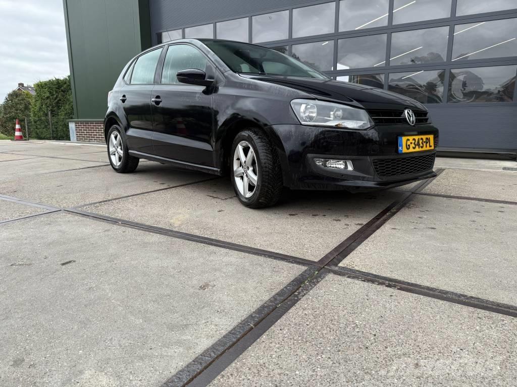 Volkswagen Polo 自動車