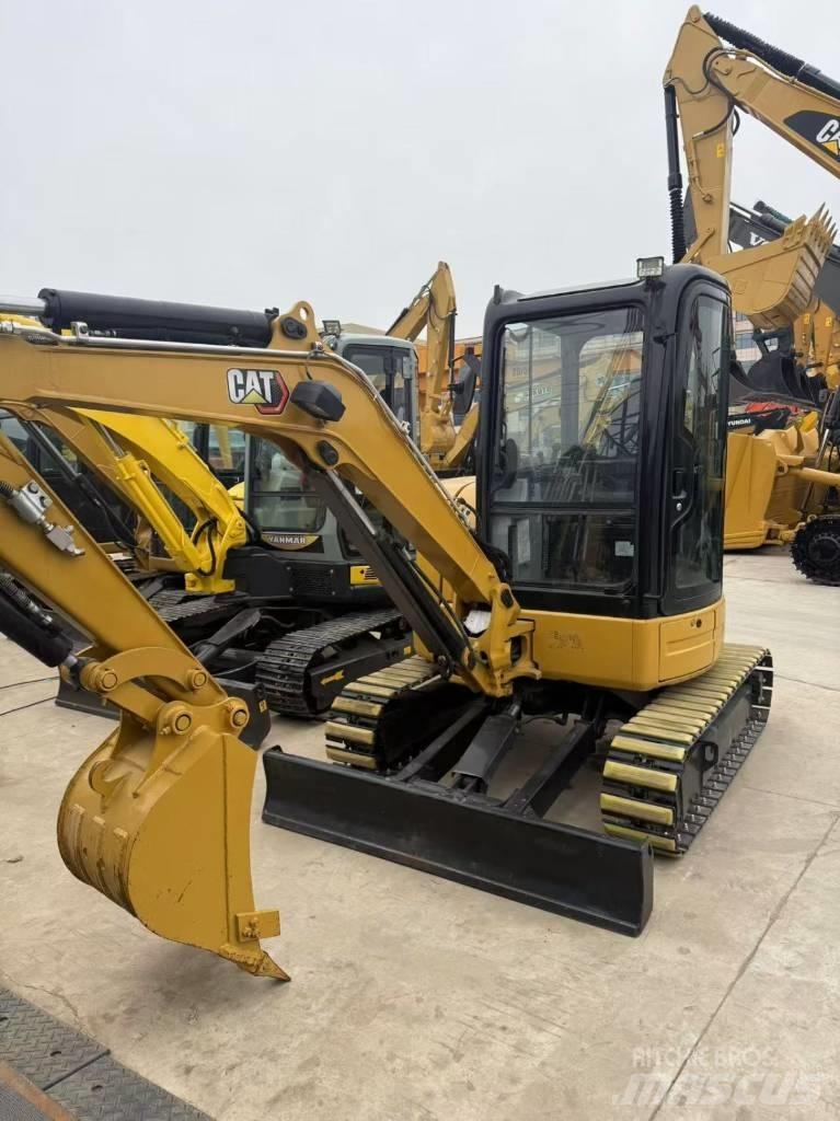 CAT 303.5 E ミニ油圧ショベル 7t以下（ミニユンボ・ミニディガー）