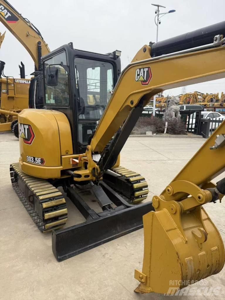 CAT 303.5 E ミニ油圧ショベル 7t以下（ミニユンボ・ミニディガー）