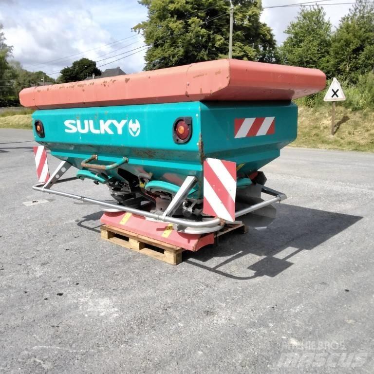 Sulky X36 ミネラル散布機