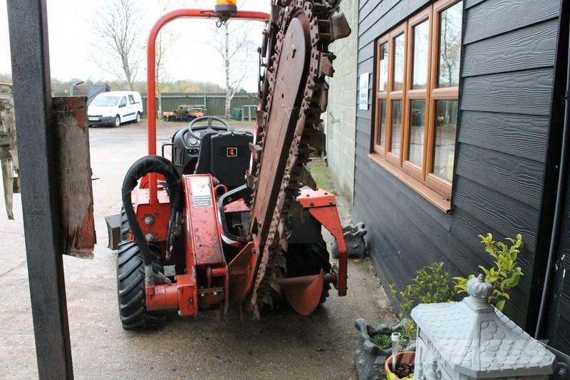 Ditch Witch RT 40 トレンチャー