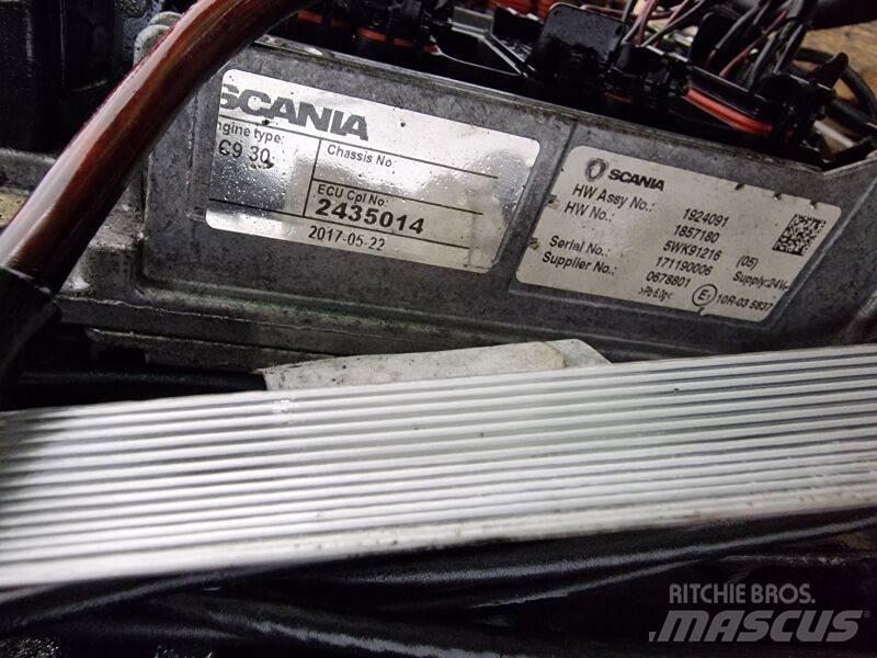 Scania DC930 C01 エンジン