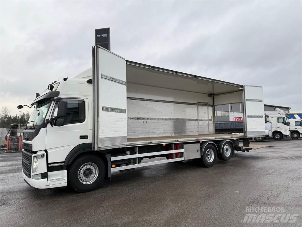 Volvo FM380 6x2 ボックスボディー、ウイング、箱車