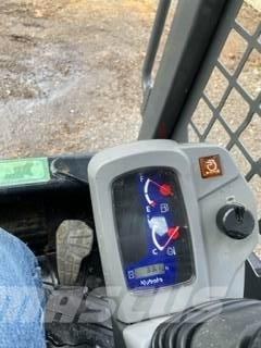 Kubota SVL 75-2 スキッドステアローダー