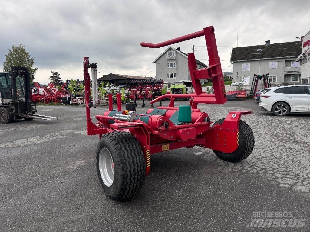 Kverneland 7740 C ラッピングマシーン
