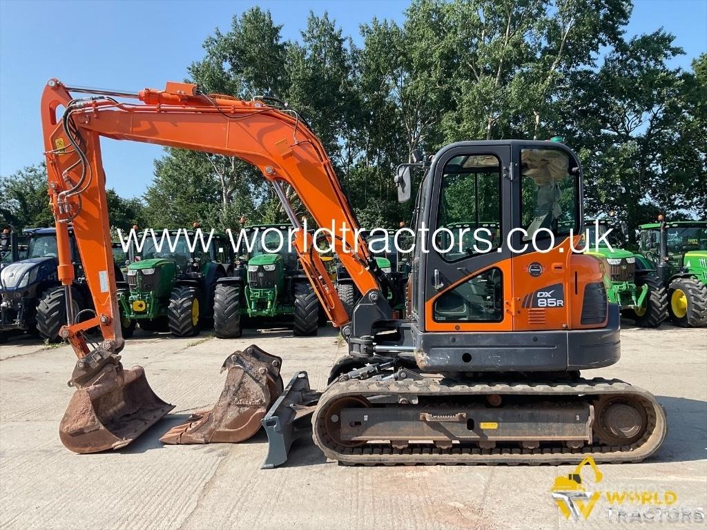 Doosan DX 85 R-3 中型油圧ショベル 7ｔ-12ｔ（ユンボ・パワーショベル・バックホー）