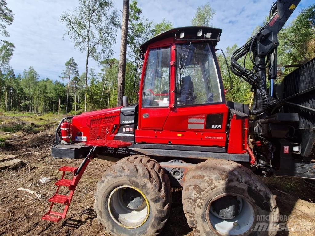 Komatsu 865 フォワーダー