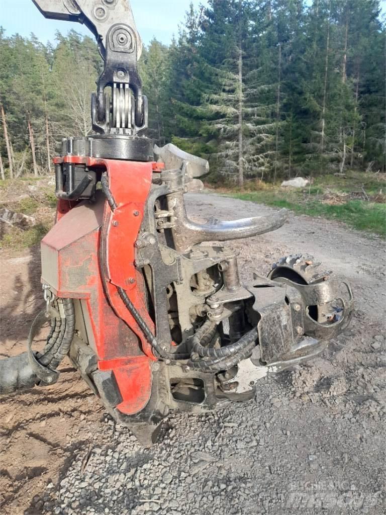 Komatsu C93 ハーベスタヘッド