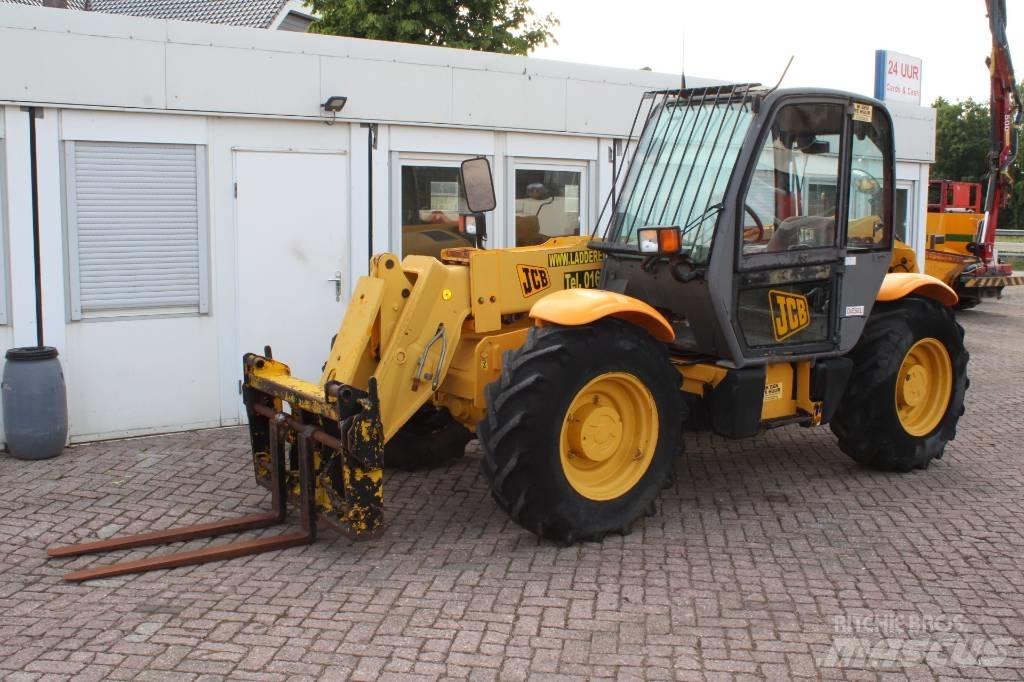 JCB 530-70 テレスコーピックハンドラー