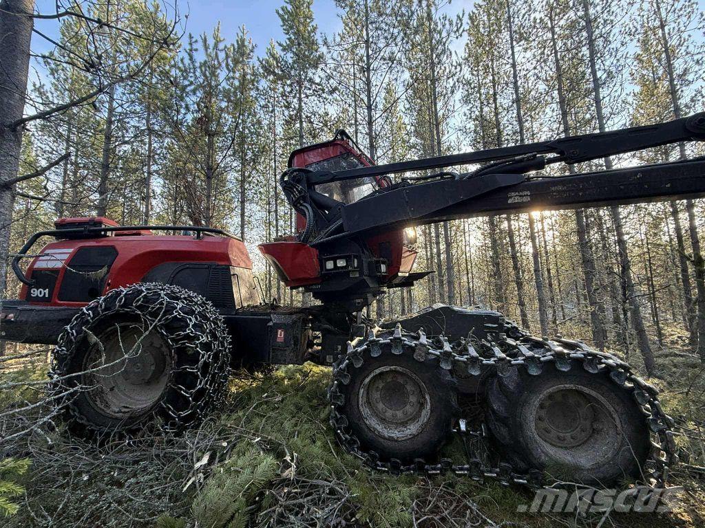Komatsu 901 ハーベスター