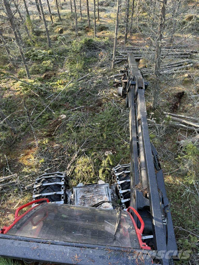 Komatsu 901 ハーベスター