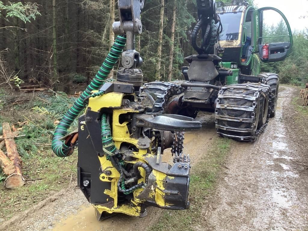John Deere 1170 E ハーベスター