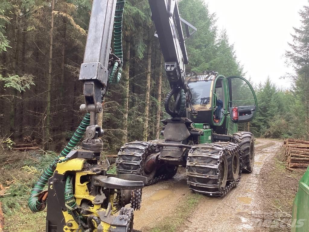 John Deere 1170 E ハーベスター