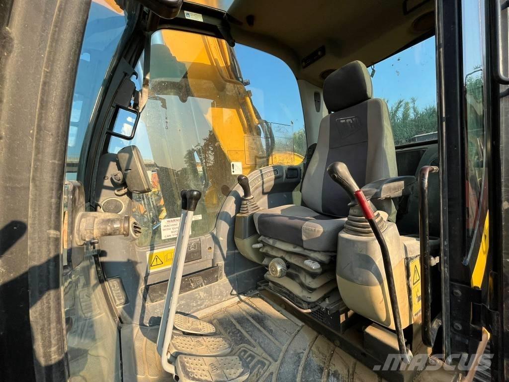 JCB JS 190 N LC 大型油圧ショベル12t以上（パワーショベル・ユンボ）