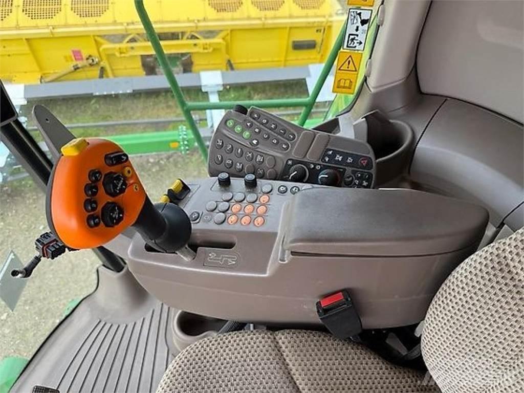 John Deere T560i コンバイン