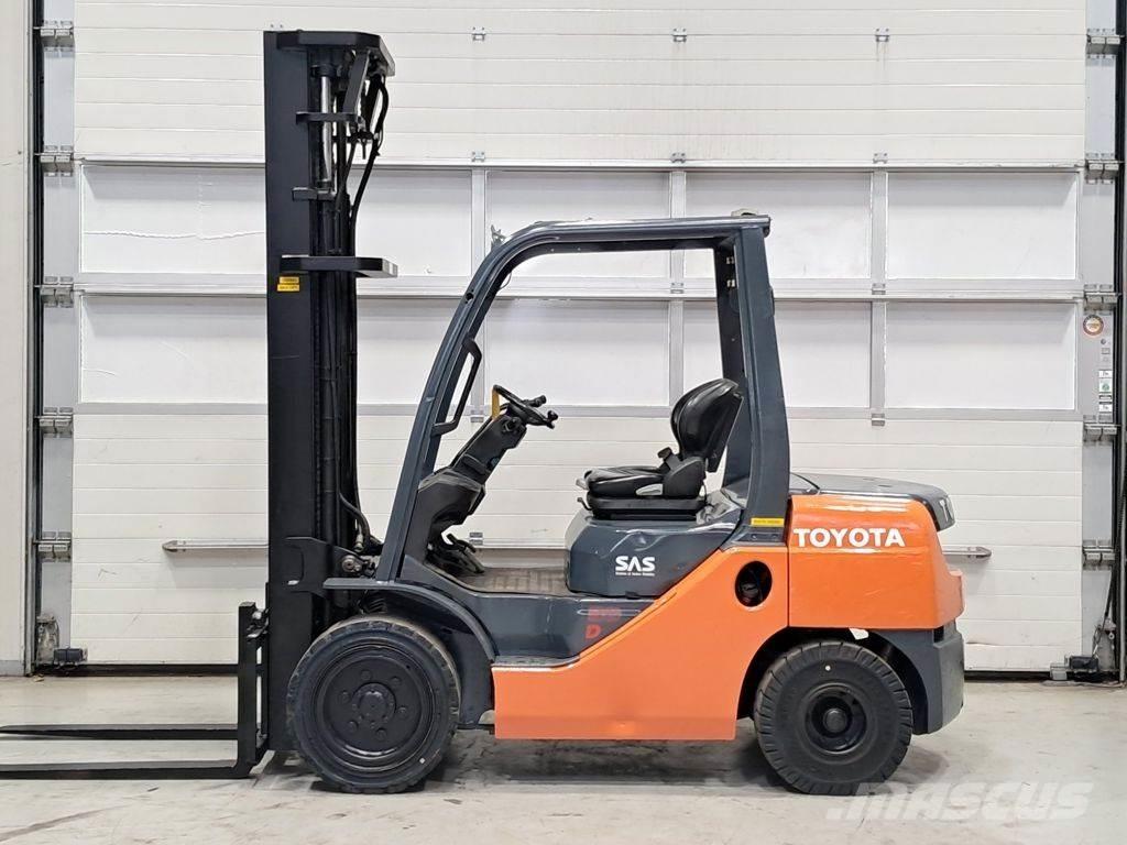 Toyota 02-8FDF30 ディーゼル・軽油