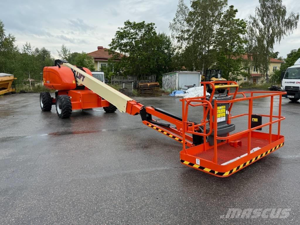 JLG 660 SJ ブームリフト　屈伸型