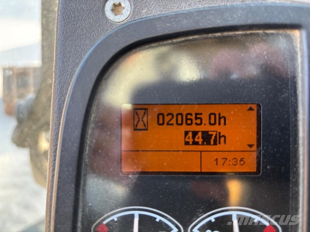 Volvo EC 55 C ミニ油圧ショベル 7t以下（ミニユンボ・ミニディガー）
