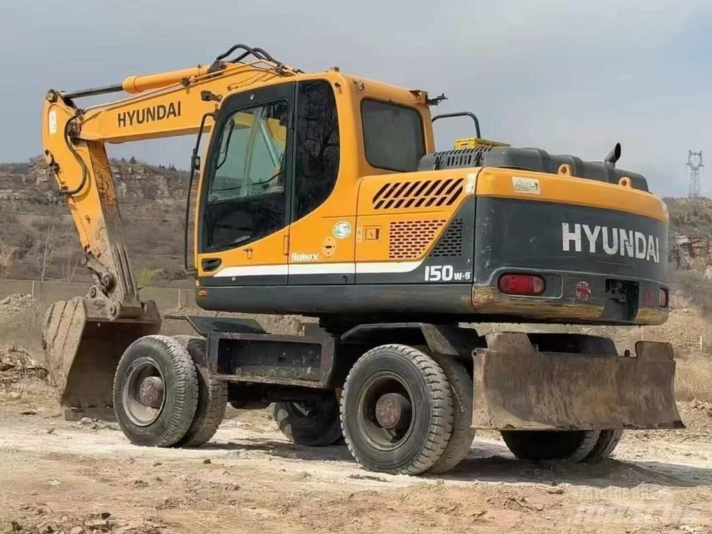 Hyundai 15 BT-9 ホイール式油圧ショベル（パワーショベル・ユンボ・バックホー）