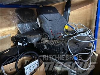 Fendt MT Cloth Seat その他トラクターアクセサリー・アタッチメント