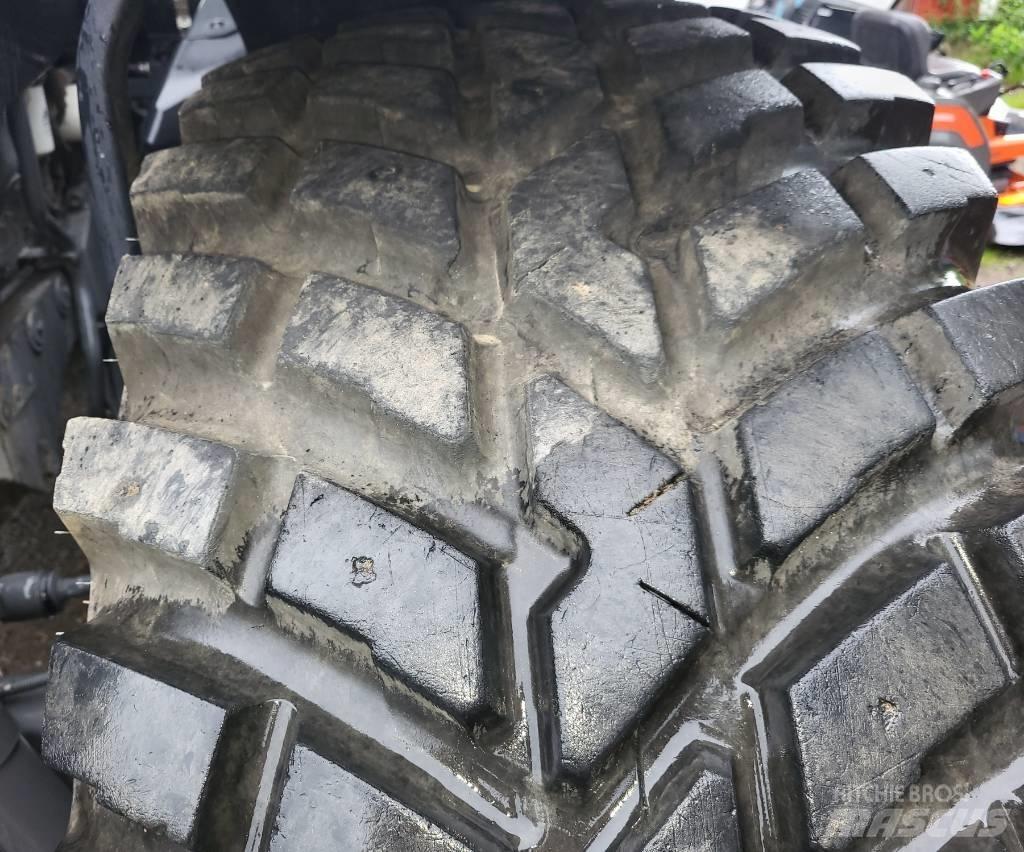 Valtra T 235 D トラクター