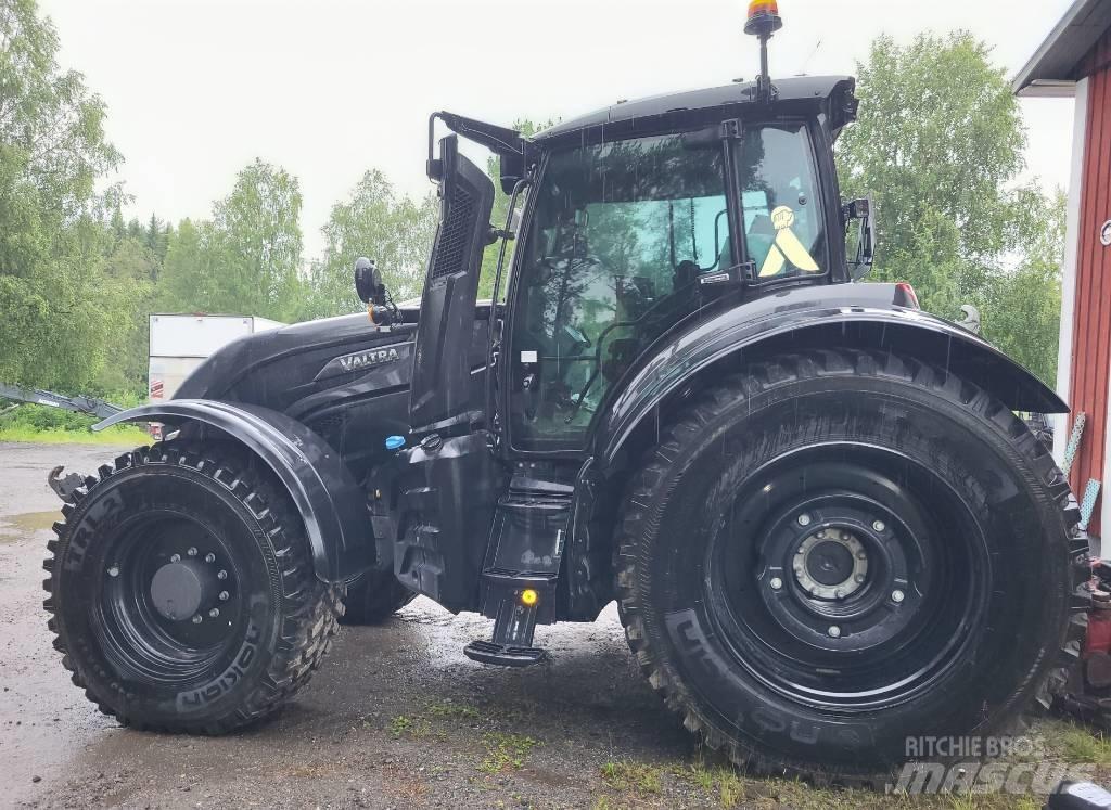 Valtra T 235 D トラクター