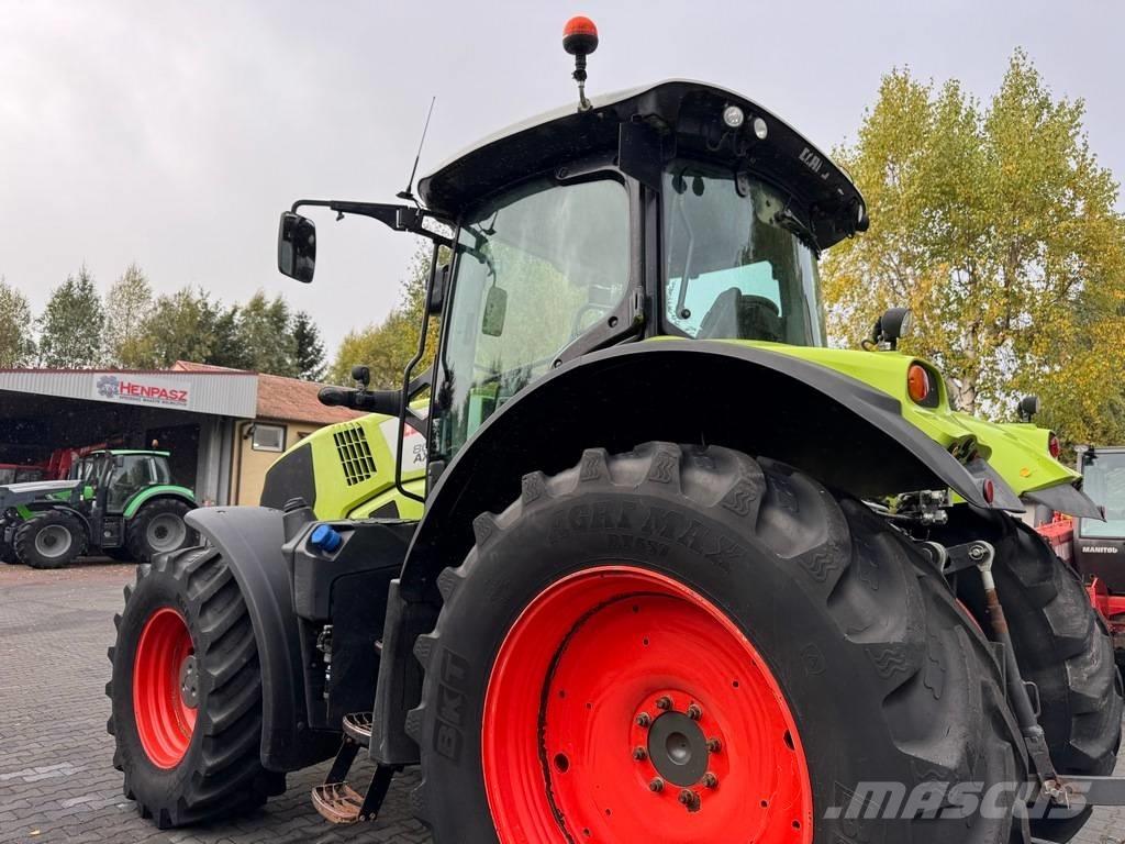 CLAAS AXION 800 CIS トラクター
