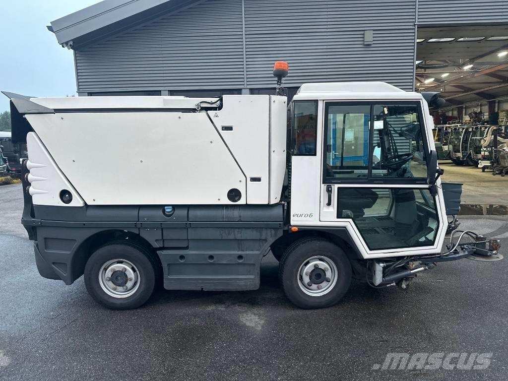 Schmidt Swingo 200 路面清掃機