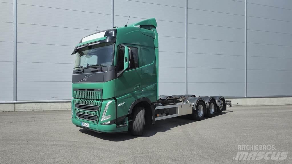 Volvo FH キャブ付きシャーシ