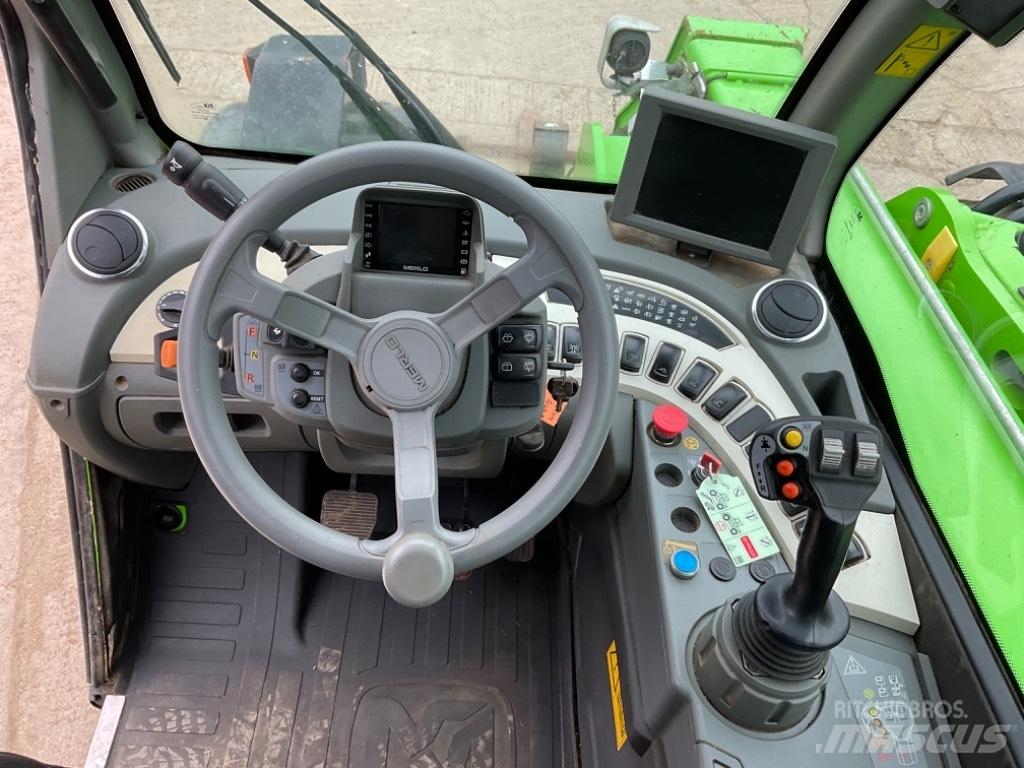 Merlo TF 42.7 農業用テレハンドラー