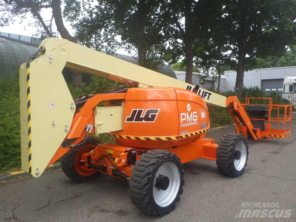 JLG 600AJ ブームリフト　屈伸型