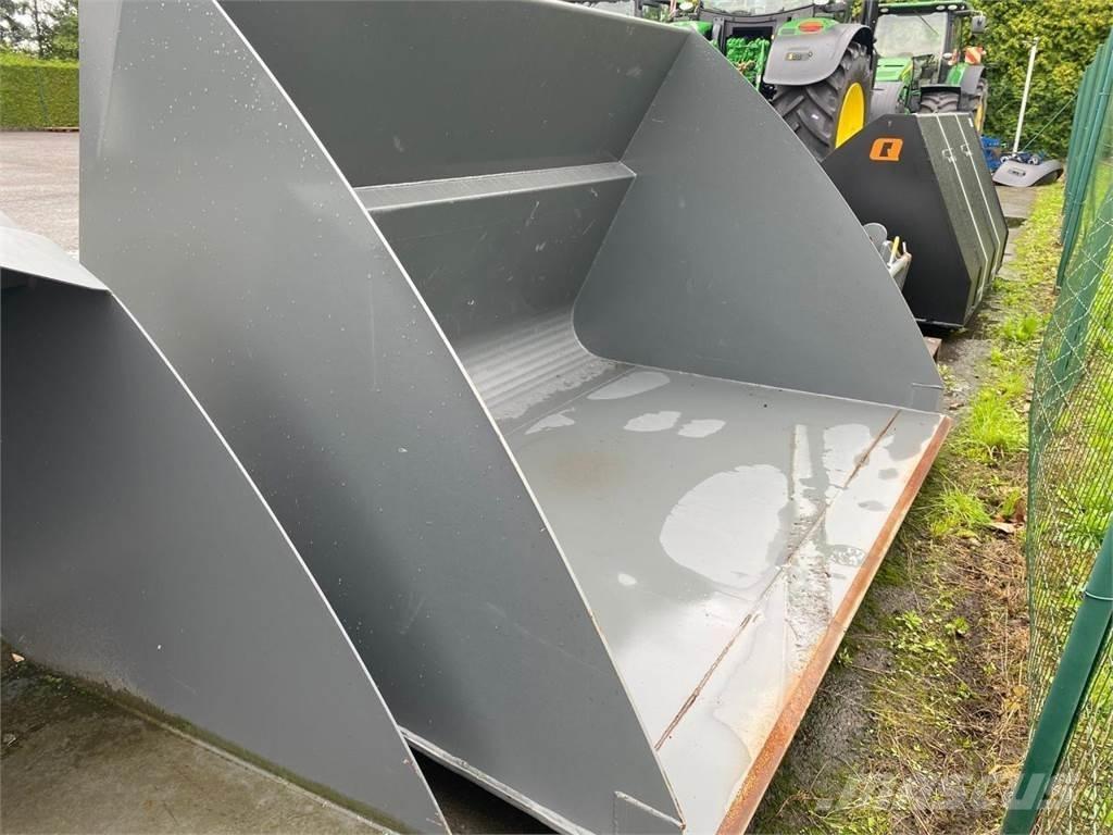 Kramer 2500 mm フロントローダーアクセサリー・アタッチメント