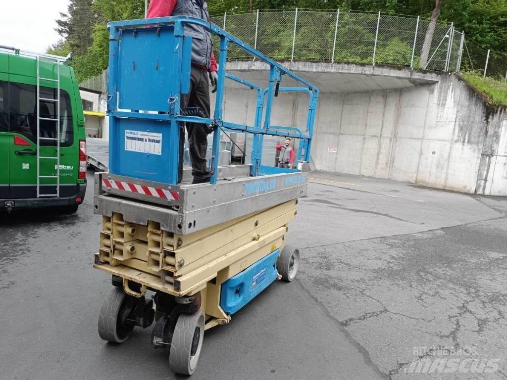 JLG 2030 ES シザースリフト