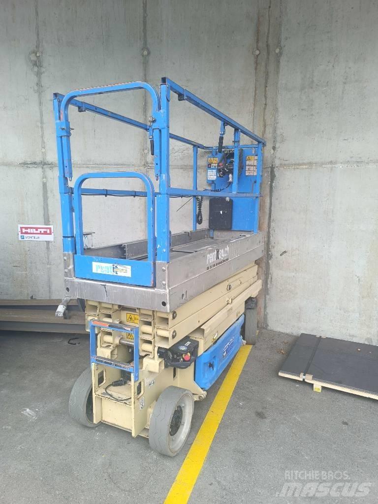 JLG 2030 ES シザースリフト