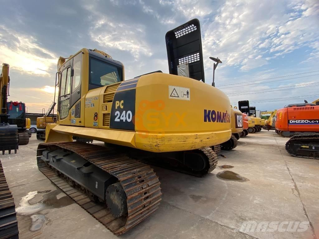 Komatsu PC 240 大型油圧ショベル12t以上（パワーショベル・ユンボ）