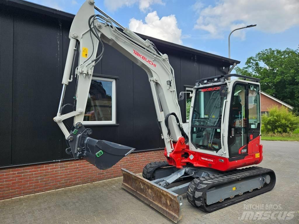 Takeuchi TB 260 ミニ油圧ショベル 7t以下（ミニユンボ・ミニディガー）