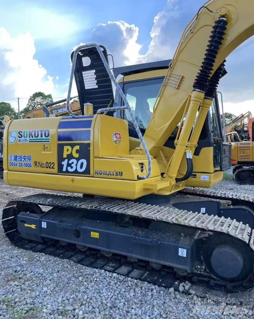 Komatsu PC 130 中型油圧ショベル 7ｔ-12ｔ（ユンボ・パワーショベル・バックホー）