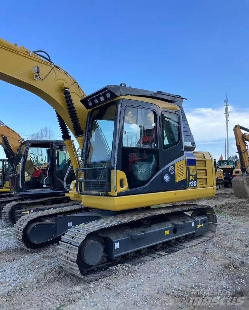 Komatsu PC 130 中型油圧ショベル 7ｔ-12ｔ（ユンボ・パワーショベル・バックホー）