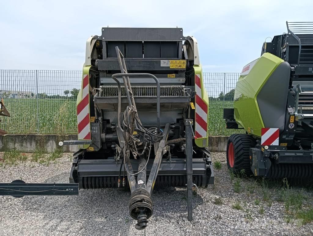 CLAAS Variant 480 RF ラウンドベーラー