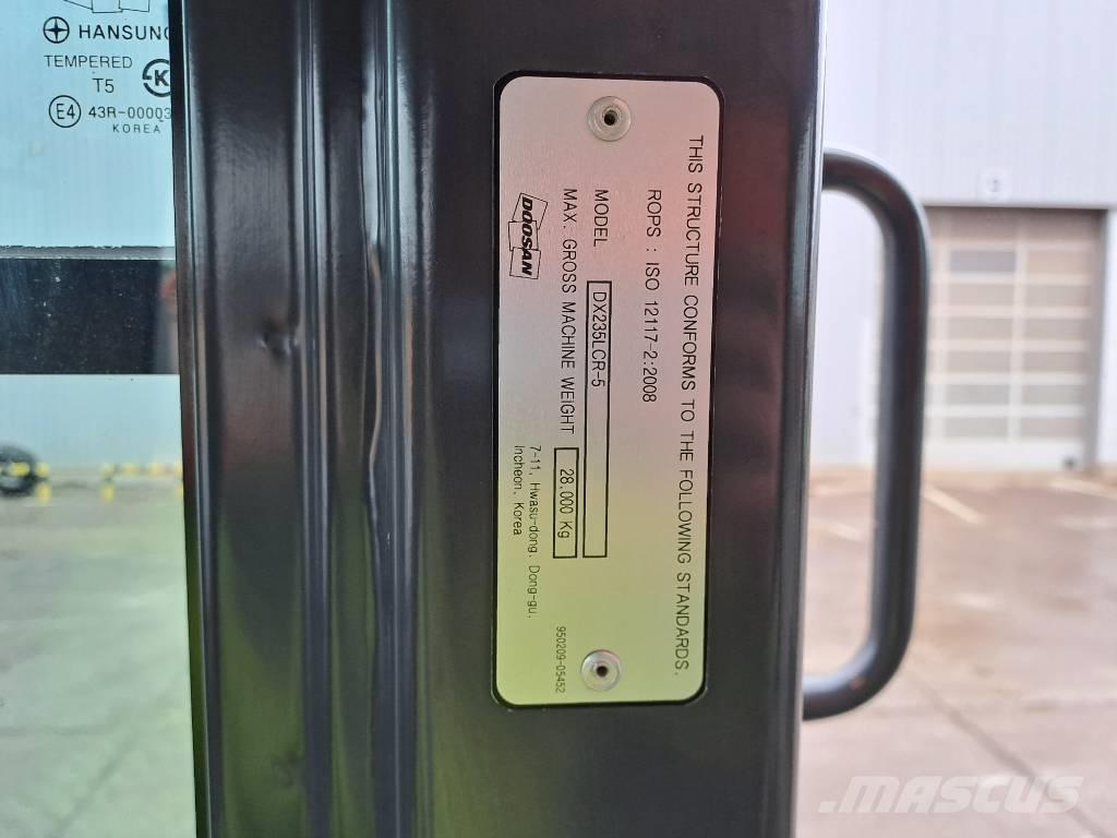 Doosan DX 235 LCR-5 大型油圧ショベル12t以上（パワーショベル・ユンボ）