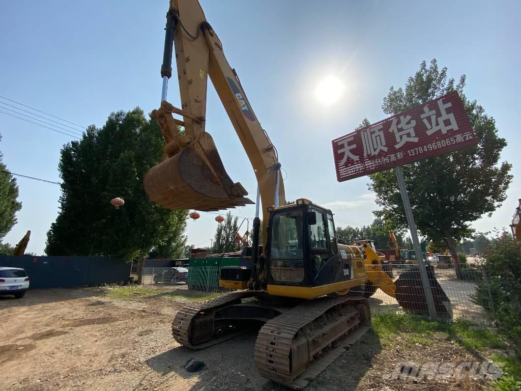 CAT 324D 大型油圧ショベル12t以上（パワーショベル・ユンボ）