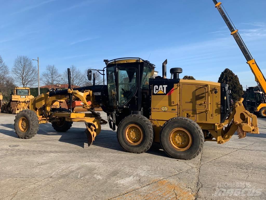 CAT 140 M 2 モーターグレーダー