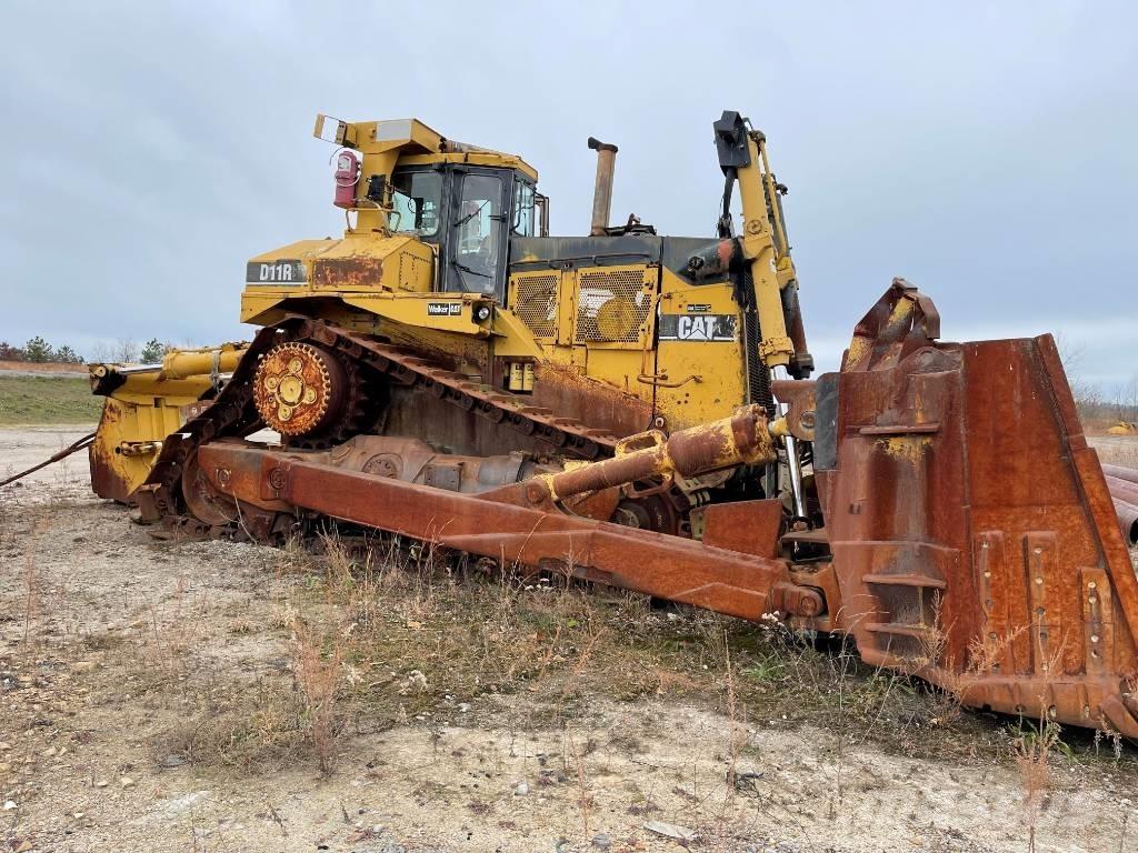 CAT D 11 R ブルドーザー